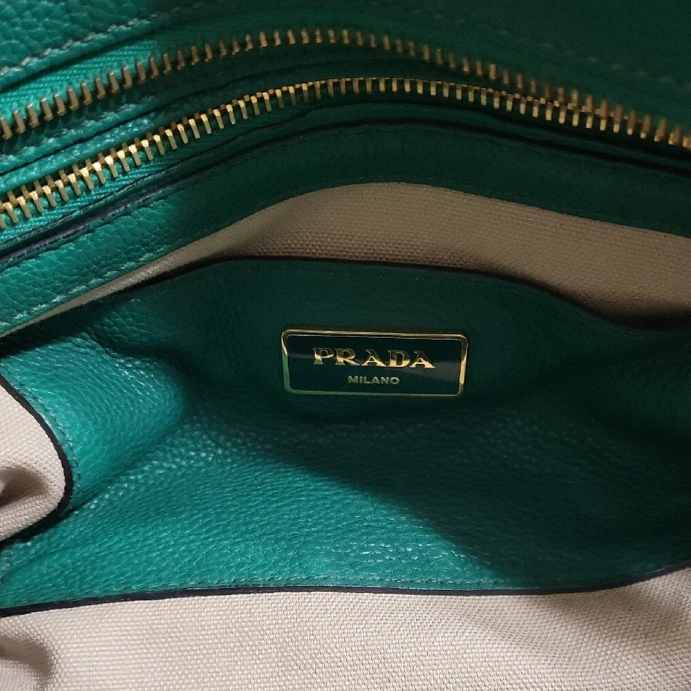 Prada Green Satchel with Structured Design - Picture 6 of 8